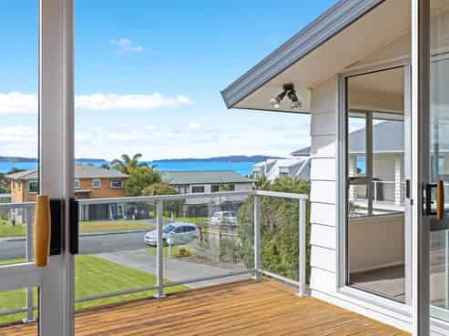 17 Kawau View Road, Snells Beach