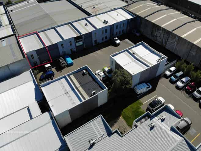 Industrial unit with exiting tenant