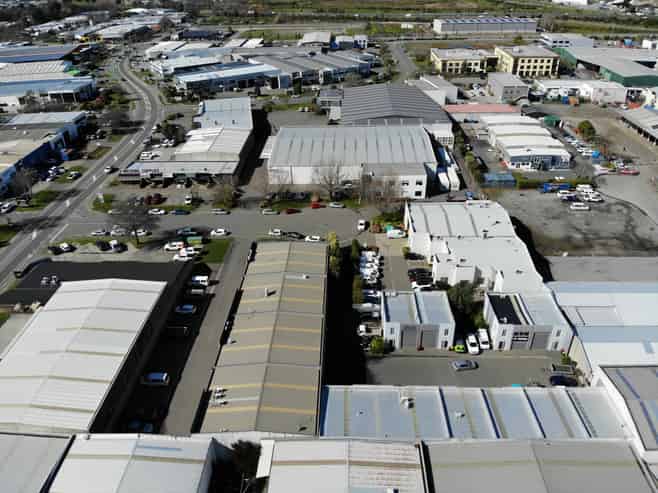 Industrial unit with exiting tenant