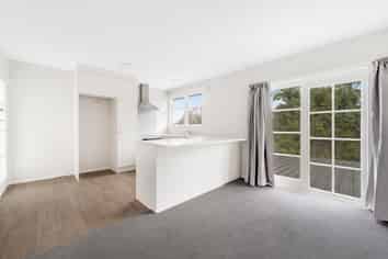 194 Don Buck Road, Massey