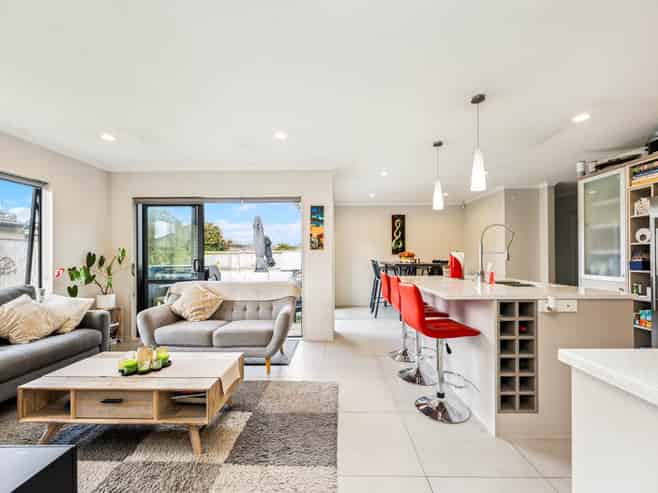 6 Disley Place, Wattle Downs