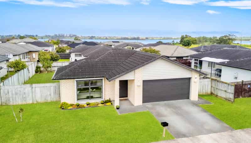 6 Disley Place, Wattle Downs