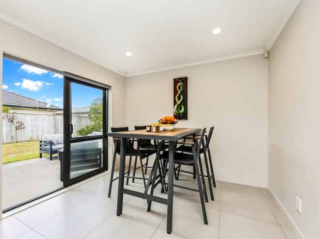 6 Disley Place, Wattle Downs
