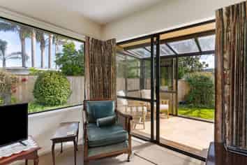 11B Majesty Place, Half Moon Bay