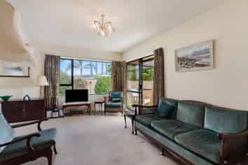 11B Majesty Place, Half Moon Bay