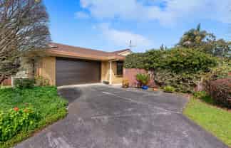 11B Majesty Place, Half Moon Bay