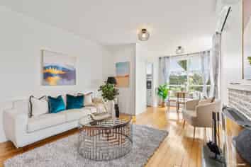 1/50 Elliott Avenue, Bayview