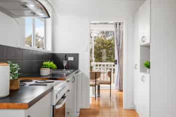 1/50 Elliott Avenue, Bayview