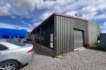 AFFORDABLE CLEAR SPAN 76m² 
