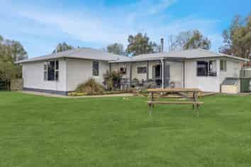 7 Stone Street, Reidston