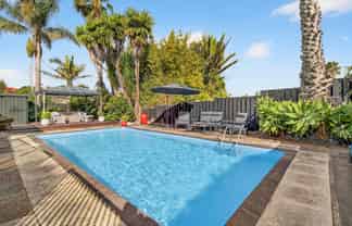 7 Tyrian Close, Half Moon Bay