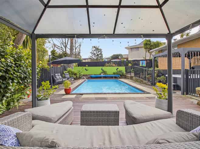 7 Tyrian Close, Half Moon Bay