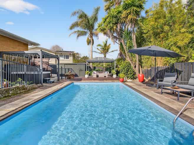 7 Tyrian Close, Half Moon Bay