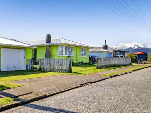 39 Pungarehu Road, Rahotu