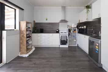 100A Alford Forest Road, Allenton