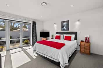 15 Coniston Drive, Allenton