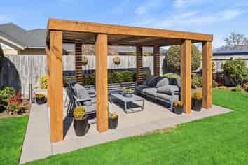 15 Coniston Drive, Allenton