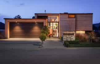 2 Bargour Street, Wanaka