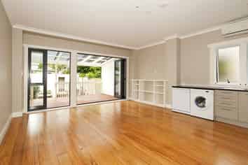 16A Victoria Road, Devonport
