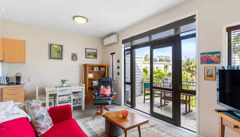 98/92 Bush Road, Albany