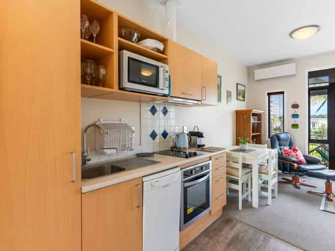 98/92 Bush Road, Albany