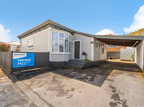 579F Fergusson Drive, Trentham