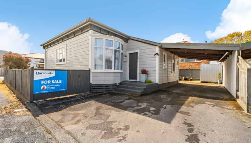 579F Fergusson Drive, Trentham