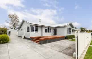 39 Lipscombe Crescent, Havelock North