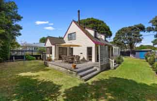 18A Toi Street, Otaki Beach