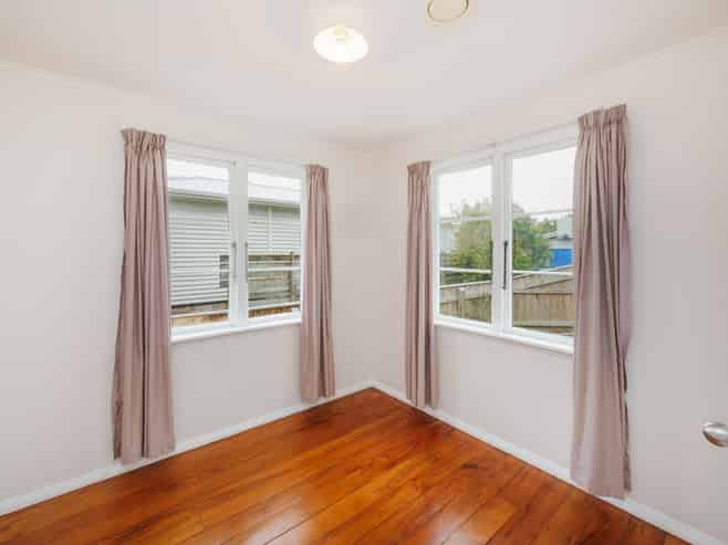 31 West Street, Feilding