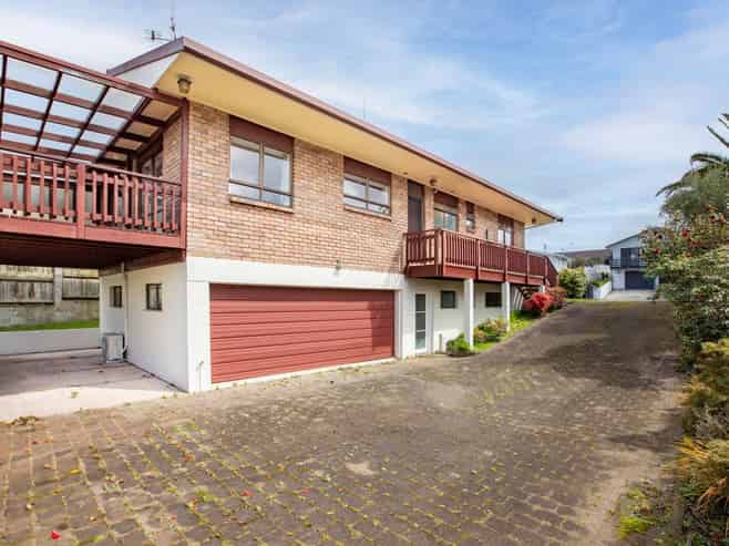 29 Lachlan Drive, Dinsdale