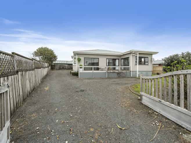 11C Warriston Avenue, Waiuku