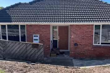 49 Glen Street, Marchwiel