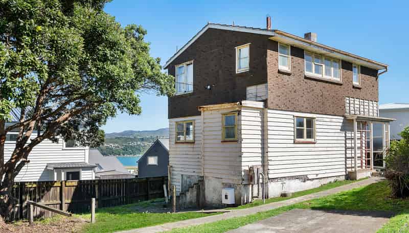 18 Tukanae Street, Strathmore Park