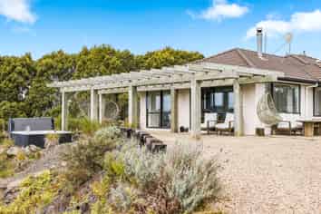 684 Blackbridge Road, Waitoki