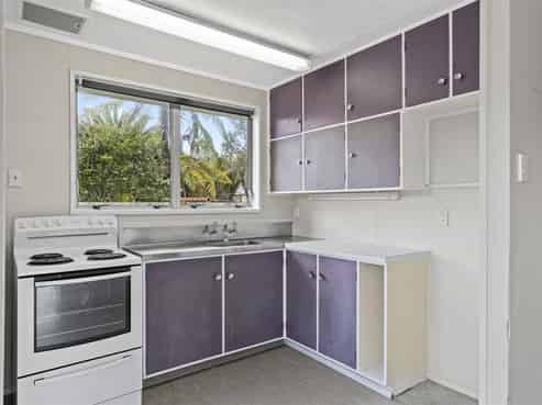 86A Henley Street, Westport