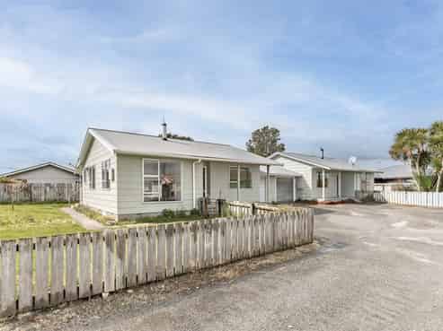 86A Henley Street, Westport