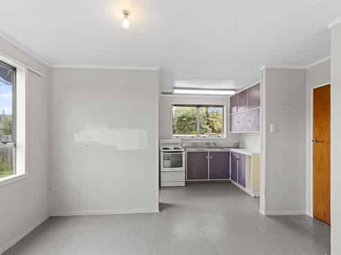 86A Henley Street, Westport