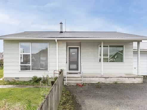 86A Henley Street, Westport