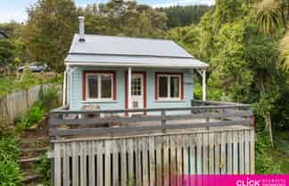 109 Doctors Point Road, Waitati