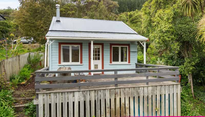 109 Doctors Point Road, Waitati