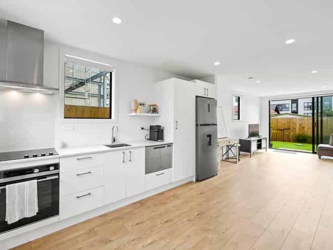 8/8 Brady Road, Otahuhu