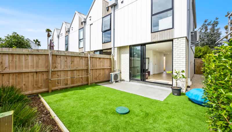 8/8 Brady Road, Otahuhu