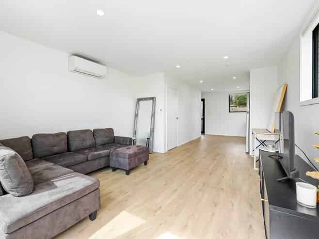 8/8 Brady Road, Otahuhu