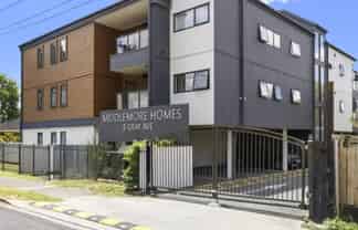 112/8 Gray Ave, Mangere East