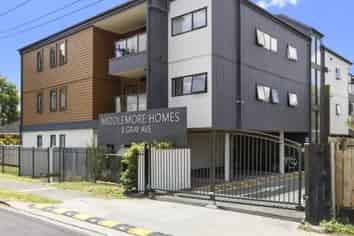 112/8 Gray Ave, Mangere East