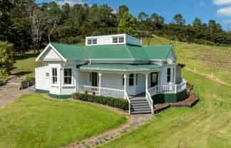 24 Mudgeways Road, Massey