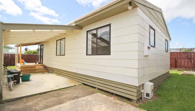 13A Adkin Avenue, Levin