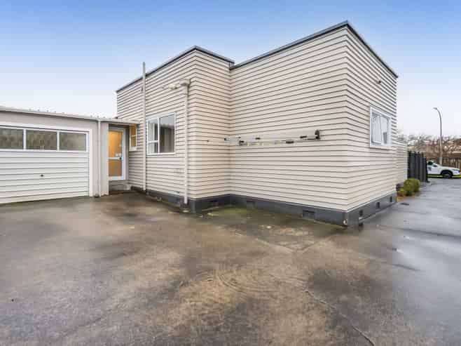 1/6 Cornwall Street, Brooklands