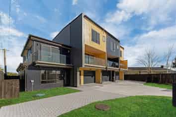 10A White Road, Manurewa